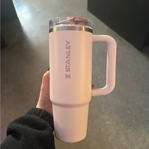 Stanley Blush Insulated Mug with Handle - Picture 1 of 3